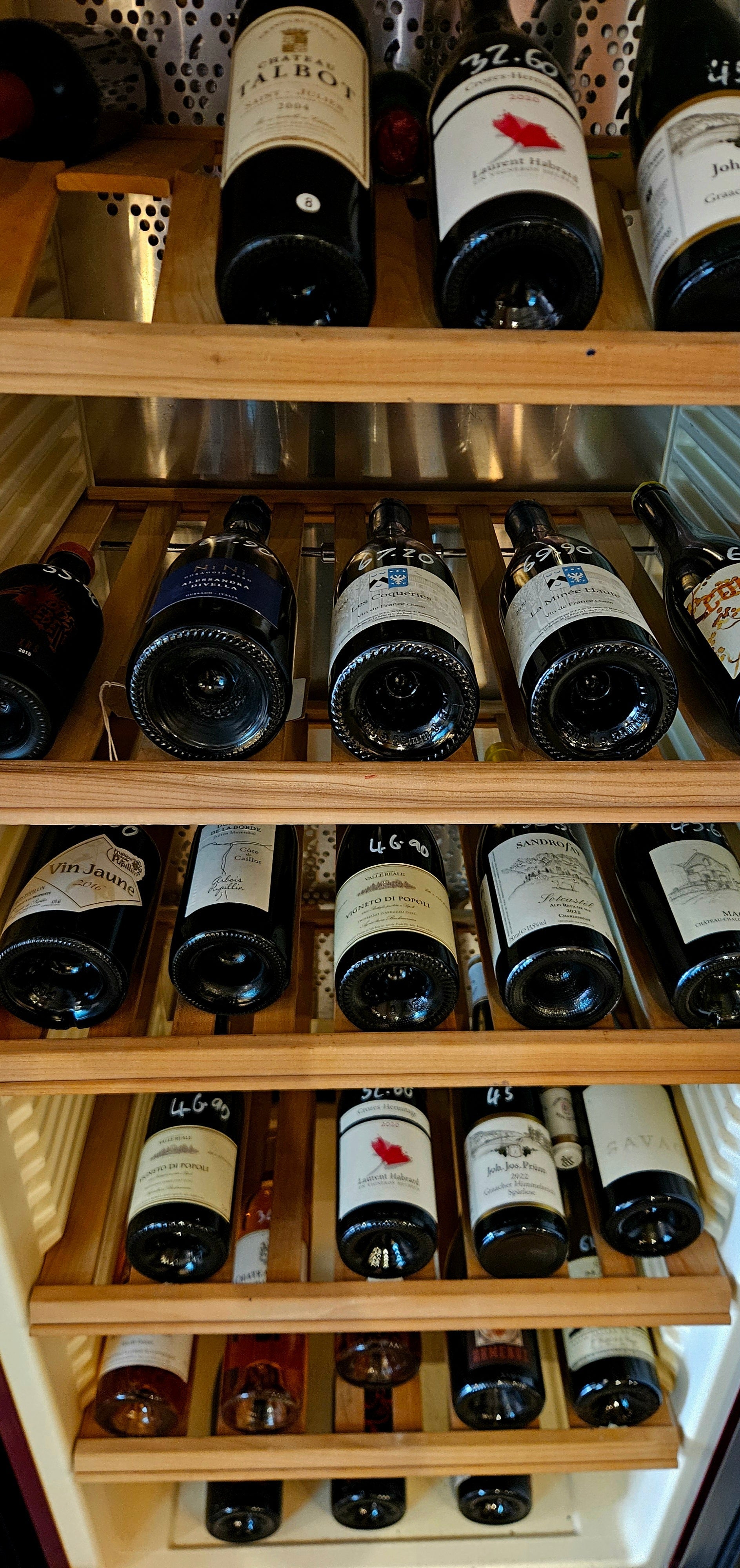 A Guide To Aged White Wines
