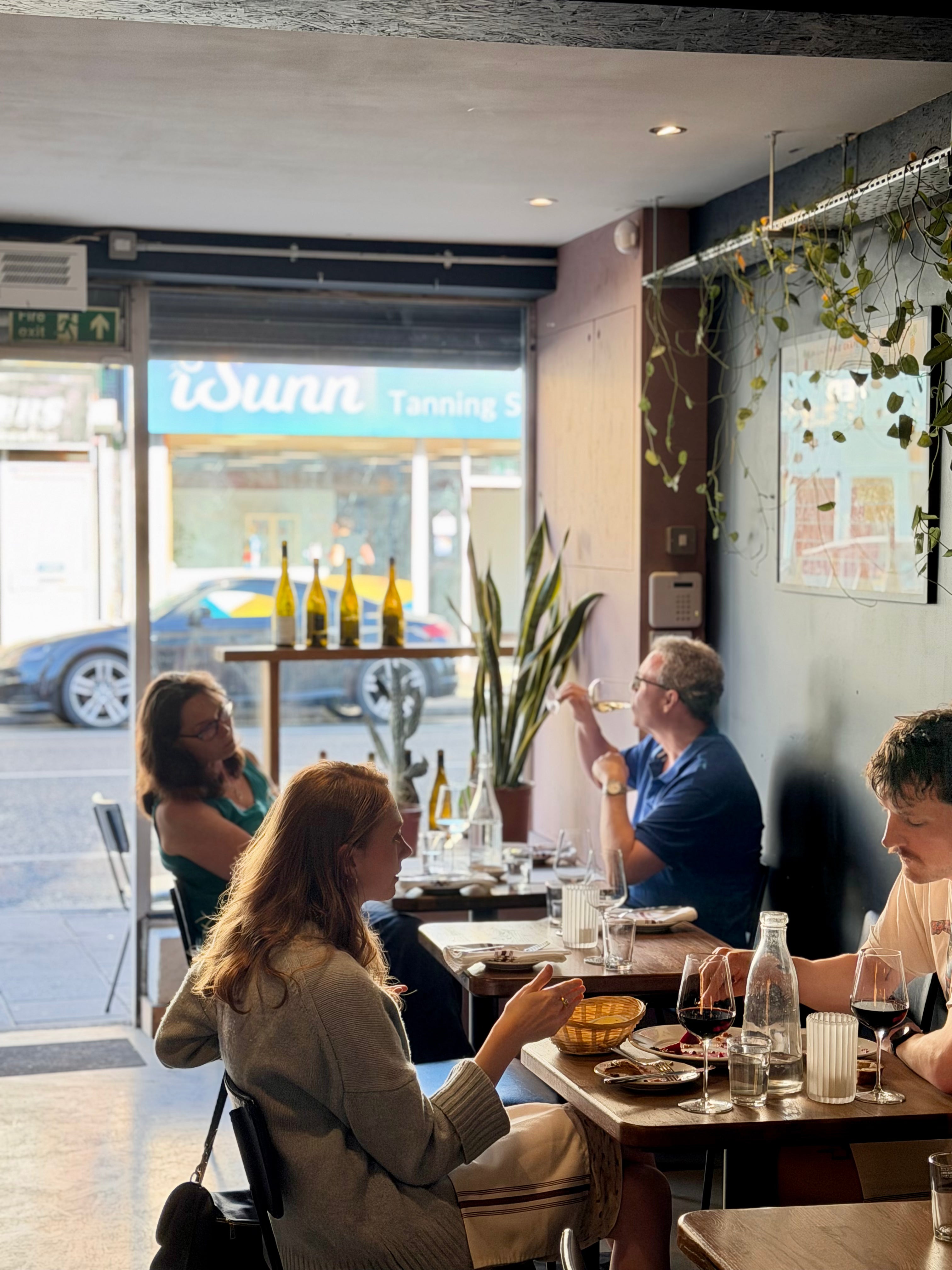 Food and wine at Cave