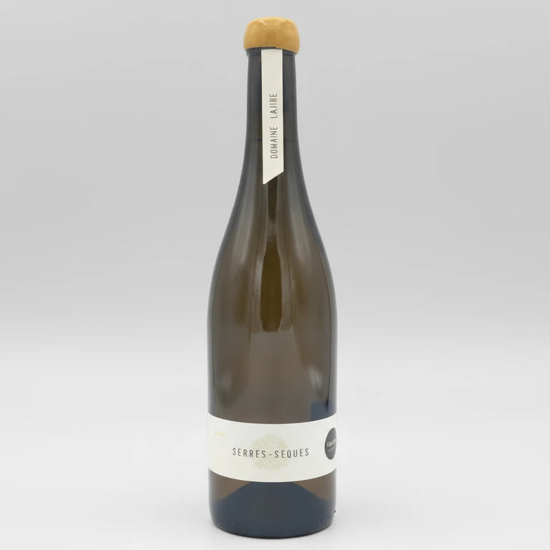 Citrus, flint, wild herbs. 2022 Jurançon white (Petit & Gros Manseng, Petit Courbu). Biodynamic, native yeast, neutral oak, no fining. Jean-Baptiste Semmartin.