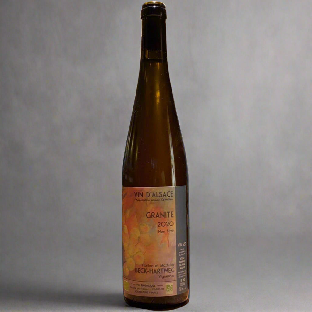 Lively citrus, stony, precise Sylvaner from Alsace. Biodynamic, hand-harvested, native yeast, aged on lees 10 months. Pure, fresh, terroir-driven.

