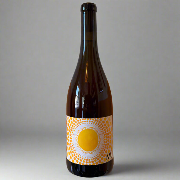 Orange wine from Roussillon made by Cyril Fhal with organic Muscat Petits Grains. Apricot, honey, mineral. Skin contact, no fining, low sulfur.