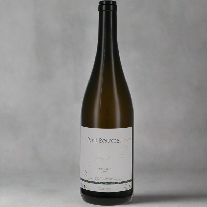 Pure, mineral Chenin Blanc from Julien Delrui in Anjou. Organic, no SO2, native yeast, lees-aged. Vibrant, precise, with orchard fruit notes.