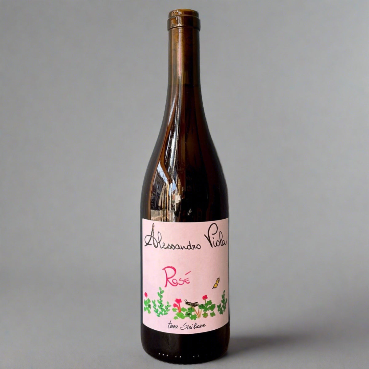 Alessandro Viola, Rose, vibrant, red fruits, blood orange, peppery aromas